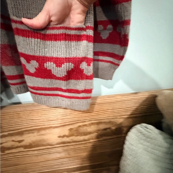 NWT Disney Men's Beige and Red Zip-Up Sweater - Picture 3 of 13